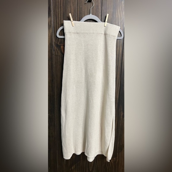 MOD REF with woven skirt in cream-Size: Small - Picture 5 of 8